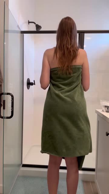 milf ass shower 