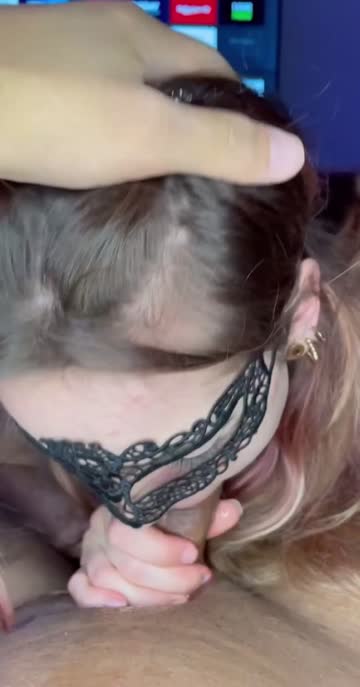 amateur messy sloppy deepthroat xxx video