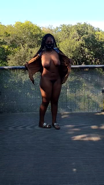 ebony exhibitionist nude big tits boobs exhibitionism 