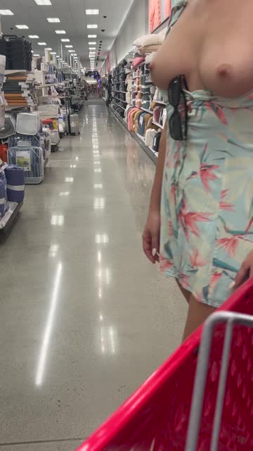 flashing hotwife boobs amateur public hot video