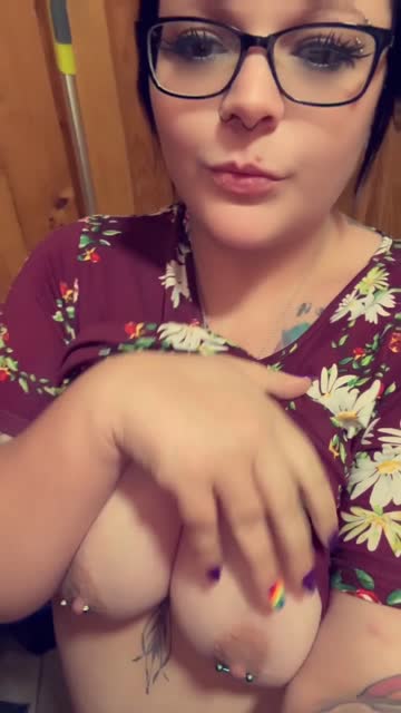 amateur fansly milf bbw sneaky sex video