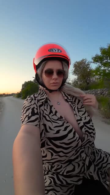 huge tits busty boobs tits blonde sex video