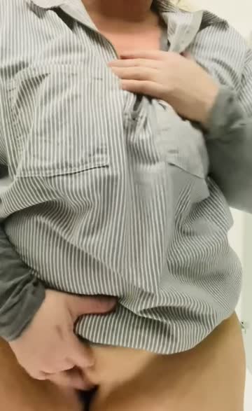 work chubby masturbating xxx video
