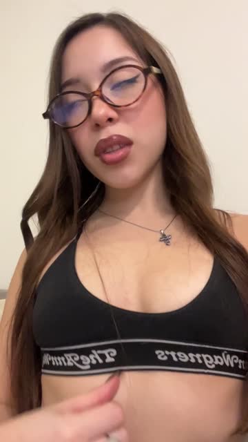 brunette babe teen sex video