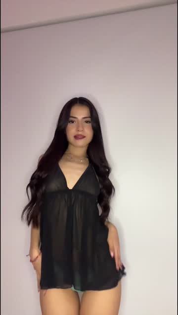 latina solo brunette nsfw video
