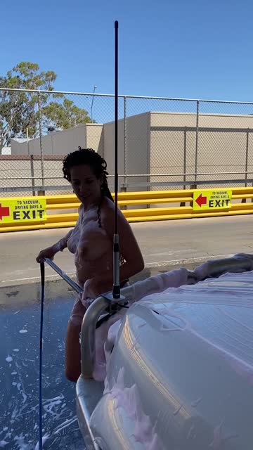 amateur ass big tits 