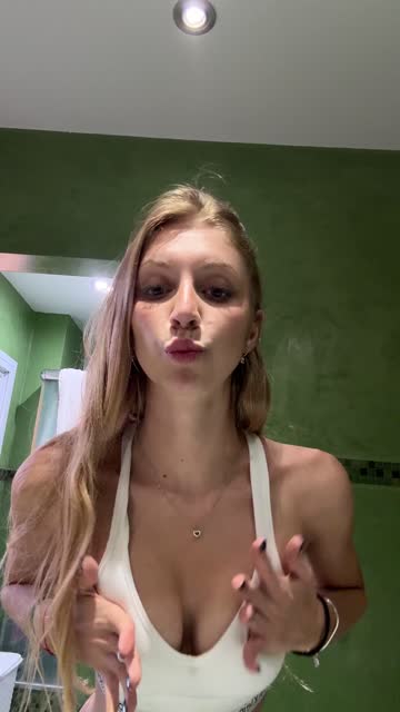 amateur big tits ass 