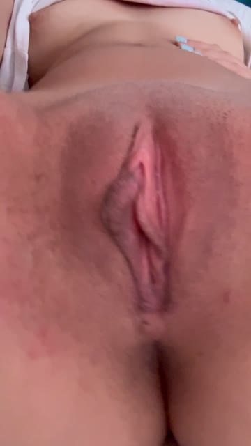 blonde masturbating milf 