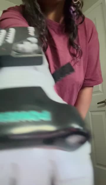 gamer girl amateur dancing nerd latina silly nsfw video