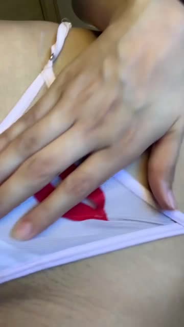 solo latina brunette hot video