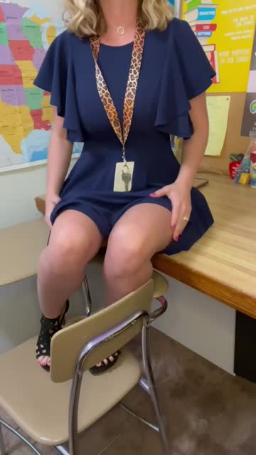 masturbating teacher milf sex video