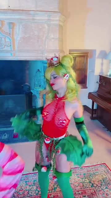 cute tiktok dancing cosplay porn video