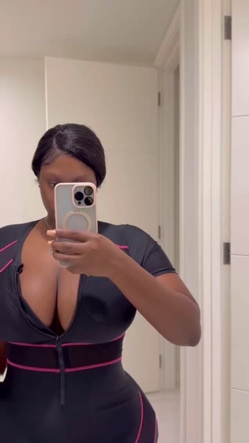 ass big tits bubble butt 