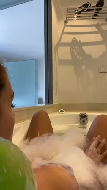 redhead busty bathtub nsfw video