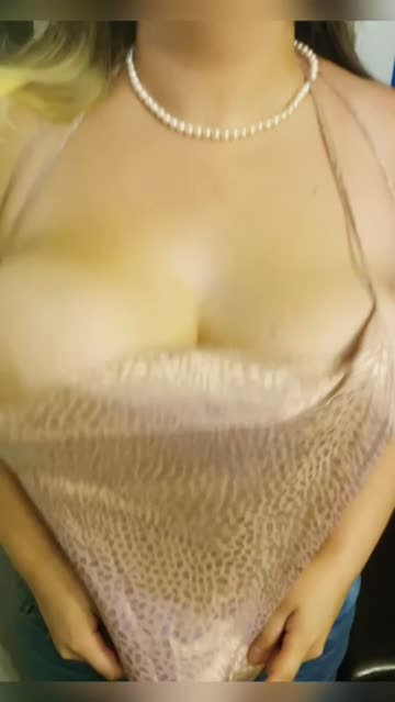 bouncing tits big tits boobs gamer girl bouncing sex video