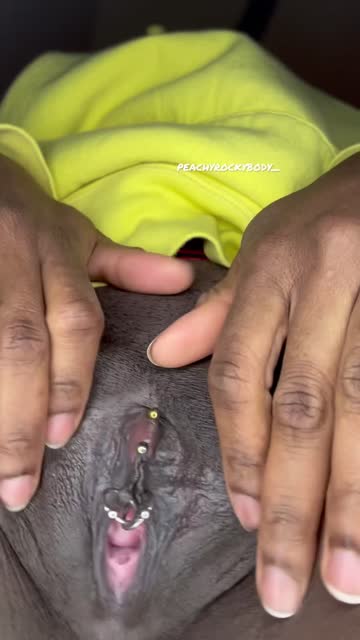 ebony piercing pussy porn video