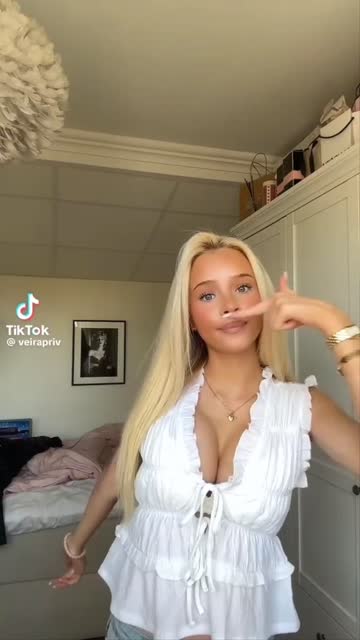 big tits teen blonde tiktok 