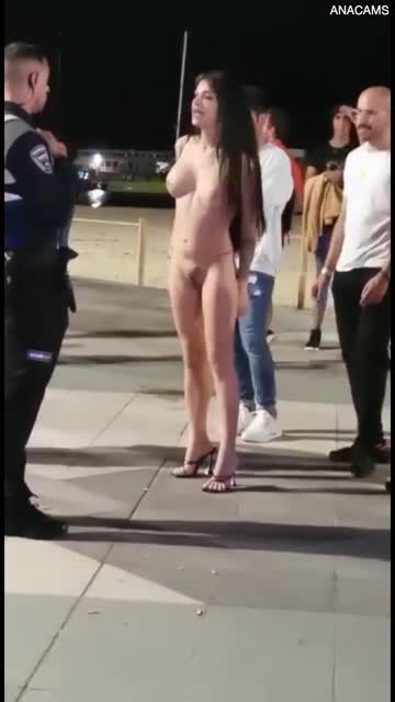 nude public brunette porn video
