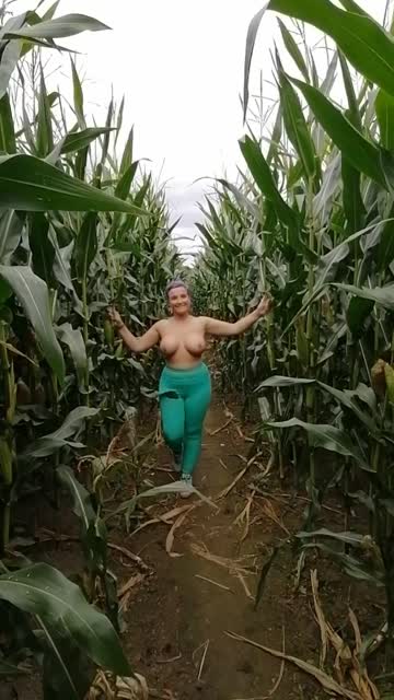 outdoor amateur big tits xxx video