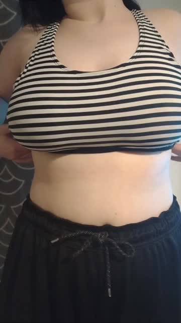 natural tits bouncing tits big tits nsfw video