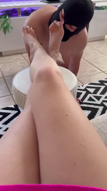 feet feet sucking foot licking toes foot foot worship nsfw video