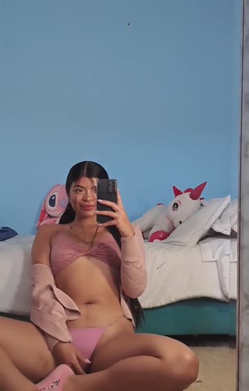 brunette amateur tits 