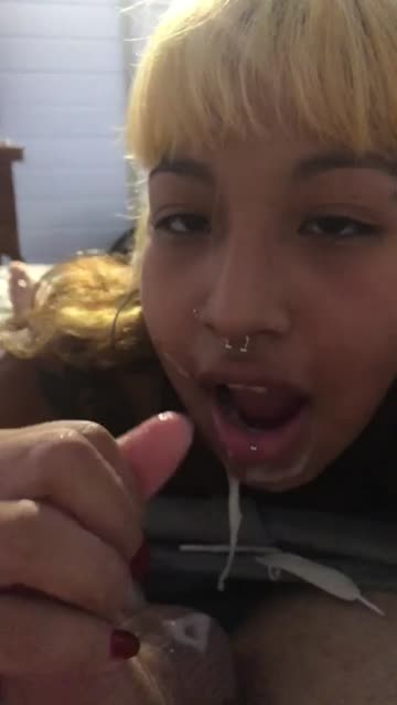 cum in mouth cumshot cock cute handjob cum free porn video