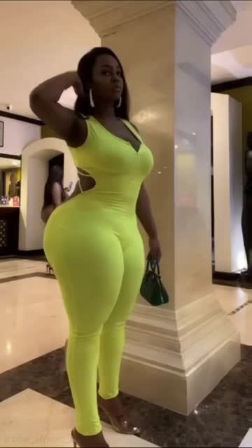 thick booty curvy porn video