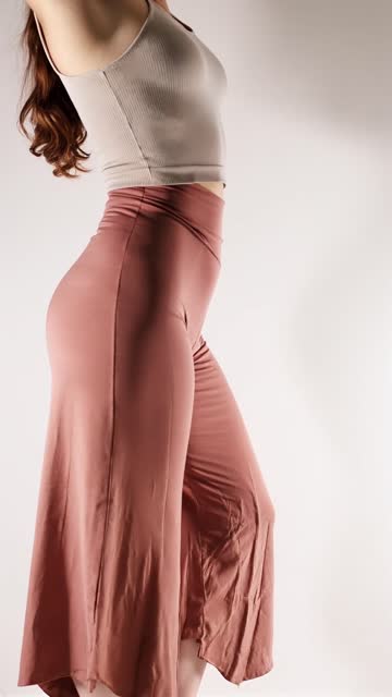 teen yoga pants tits yoga hot video