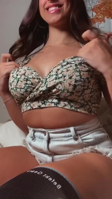 brunette fake tits huge tits boobs nsfw video