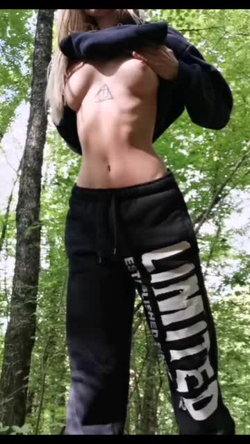 natural tits exhibitionist titty drop hot video