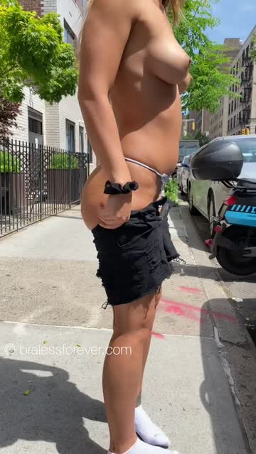 public exposed exhibitionist flashing booty free porn video