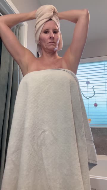 big tits onlyfans milf hot video