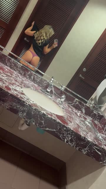 amateur blonde nsfw ass onlyfans milf 