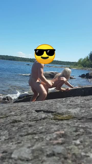 outdoor beach blonde sex video
