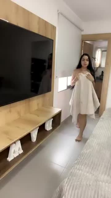 titty drop towel curvy free porn video