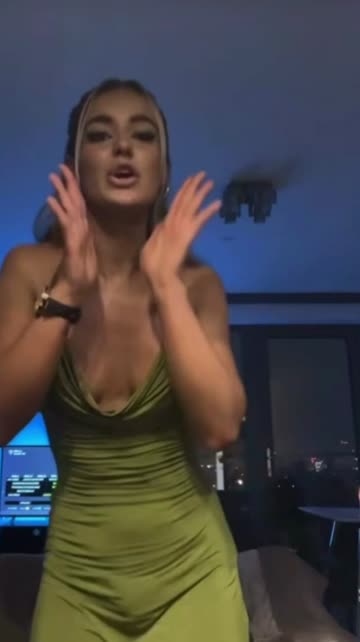 club white girl flashing sex video