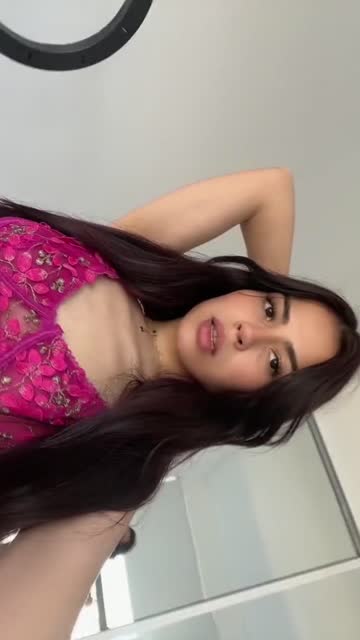 brunette latina solo 