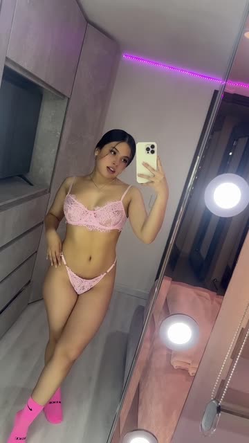 blonde solo natural tits 