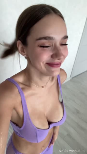 babe cute solo 