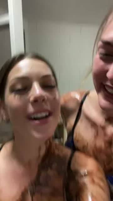 lesbian kissing spit free porn video