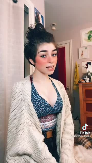 busty cute nerd xxx video