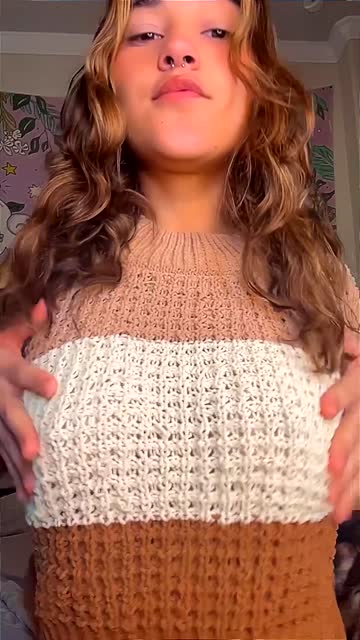 latina teen onlyfans brunette hot video