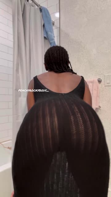 bending over twerking ass clapping nsfw video