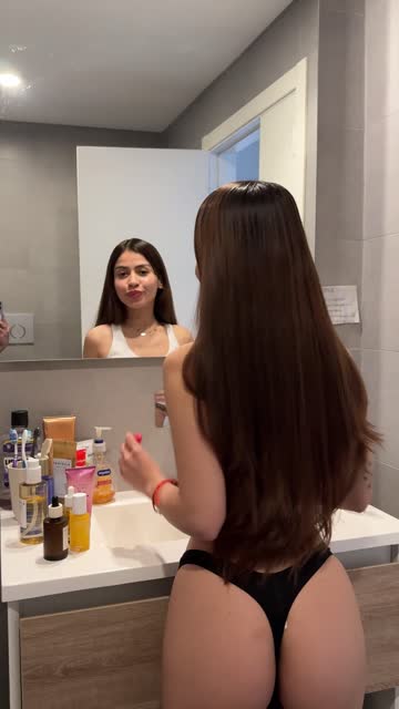 brunette solo latina hot video