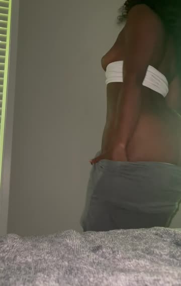 striptease stripping ebony porn video