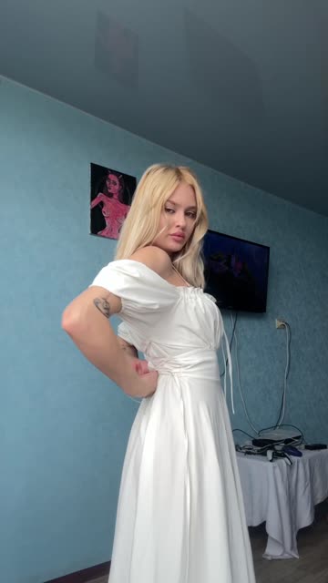 masturbating blonde boobs sex video