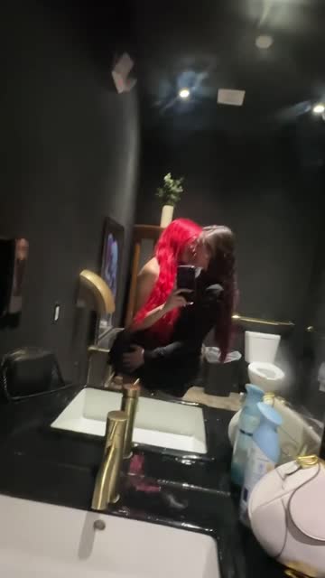 bathroom lesbians kissing free porn video