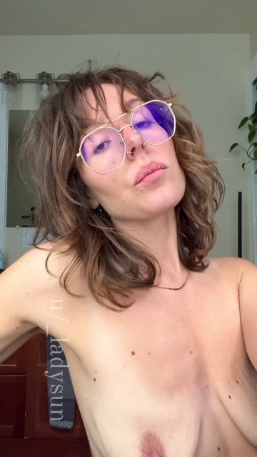 natural tits glasses tanlines brunette nsfw video