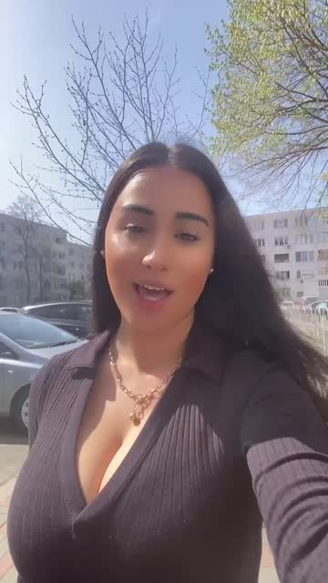 r/tiktits tiktok big tits outdoor free porn video